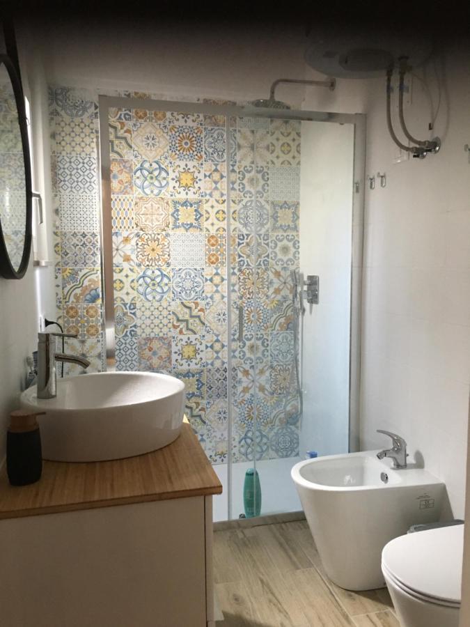 La Casa Nell'Antico Cortile Apartment Catania Bagian luar foto